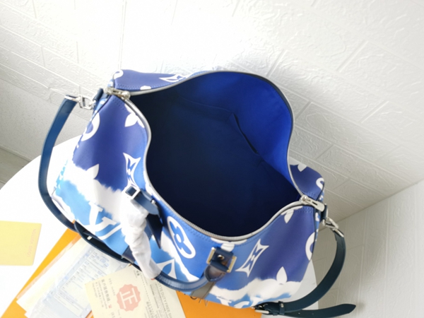 ルイヴィトンバッグ着用イメージ